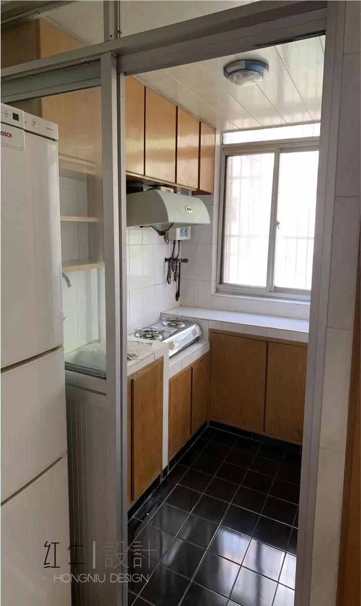 南京老房翻新--“能住”與“好住”之間，就差這點改變！07改造前_廚房