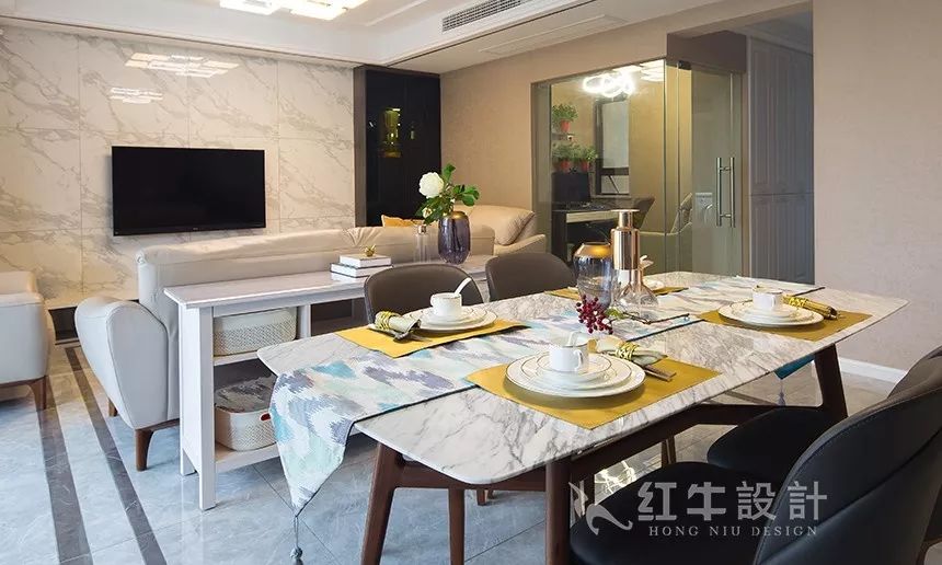 南京融僑觀邸120㎡現(xiàn)代簡(jiǎn)約--低調(diào)有質(zhì)感的家居美學(xué)04餐廳