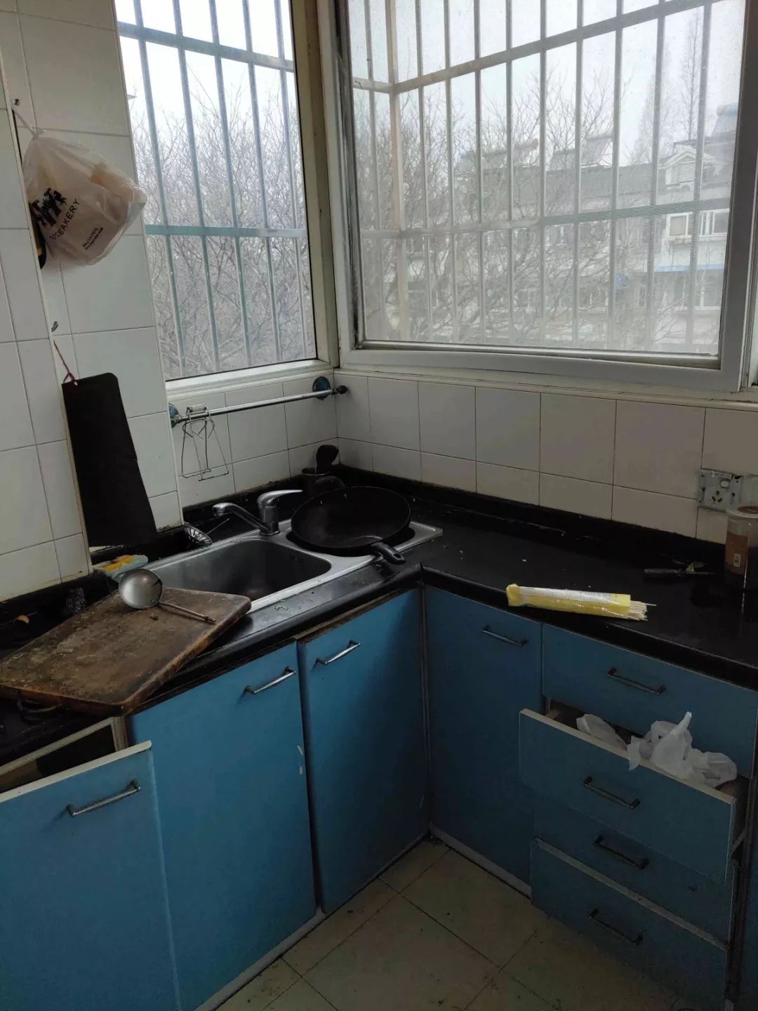 南京龍蟠花苑90㎡現(xiàn)代輕奢--老房升級改造，變身時尚精致家！06餐廳改造