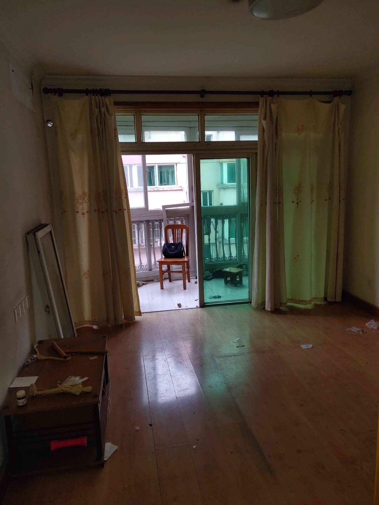 南京龍蟠花苑90㎡現(xiàn)代輕奢--老房升級改造，變身時尚精致家！09臥室改造