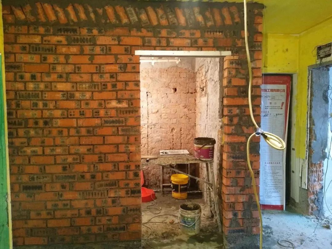 南京龍蟠花苑90㎡現(xiàn)代輕奢--老房升級改造，變身時尚精致家！25拆砌工程