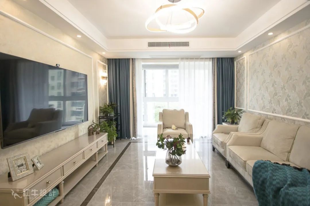 最美畢業(yè)照 ⑥--簡(jiǎn)美不一定是深色系，也可以這樣清爽哦！01客廳