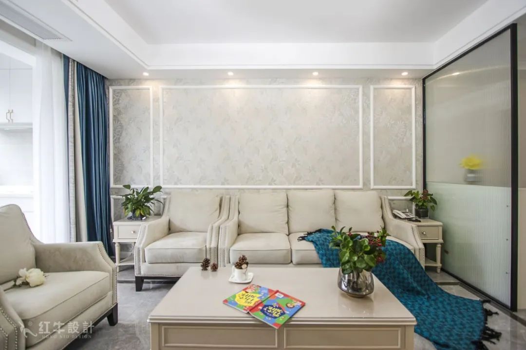 最美畢業(yè)照 ⑥--簡(jiǎn)美不一定是深色系，也可以這樣清爽哦！03客廳