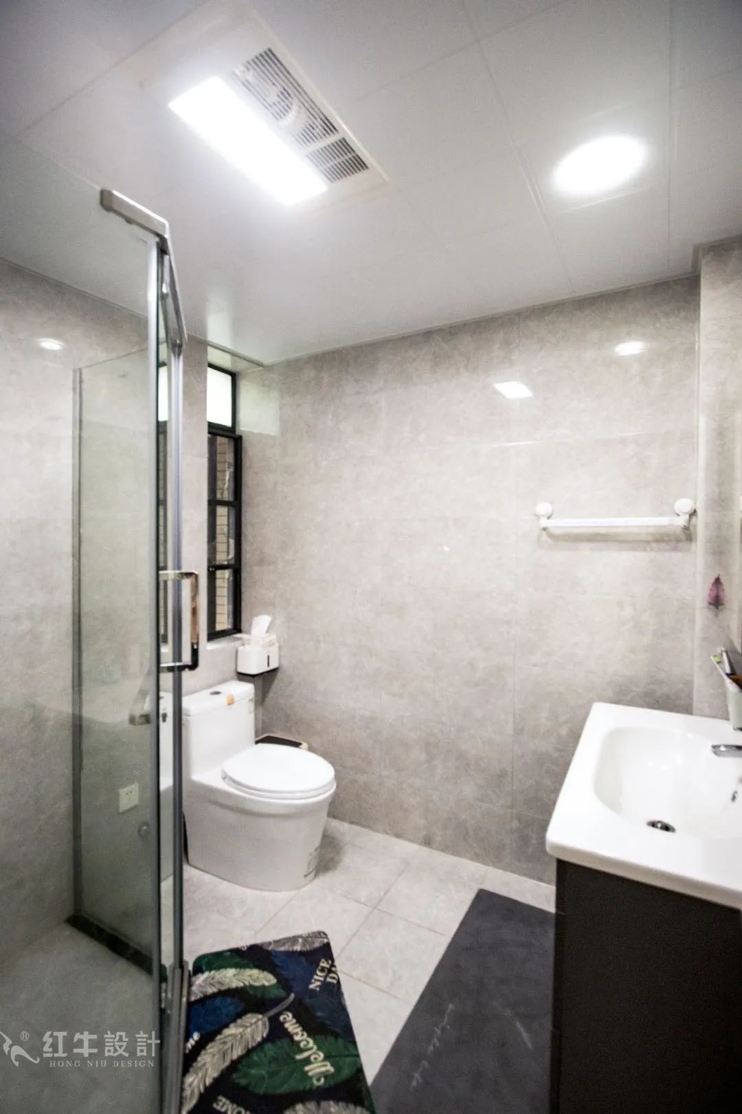 最美畢業(yè)照 ⑥--簡(jiǎn)美不一定是深色系，也可以這樣清爽哦！11衛(wèi)生間