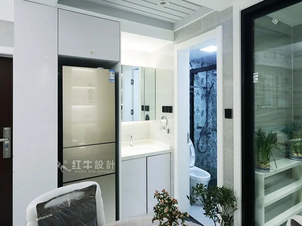 賈庭_景明佳苑75㎡現(xiàn)代簡約--看小戶型如何擠出3間臥室07入戶