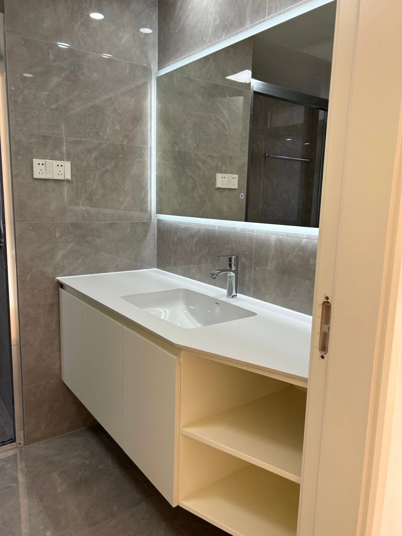 叮~這是我們2024年收到的第4面錦旗啦?。▋?nèi)附完工實(shí)景圖）