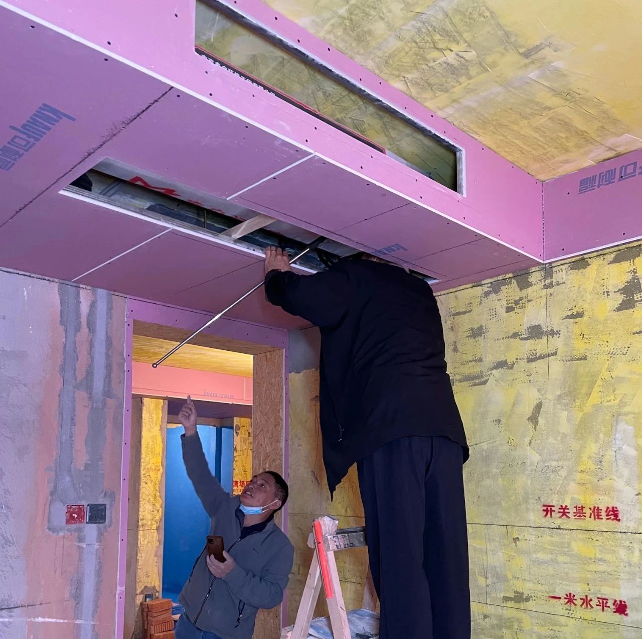 工程總監(jiān)帶隊(duì)突擊巡檢，精益求精