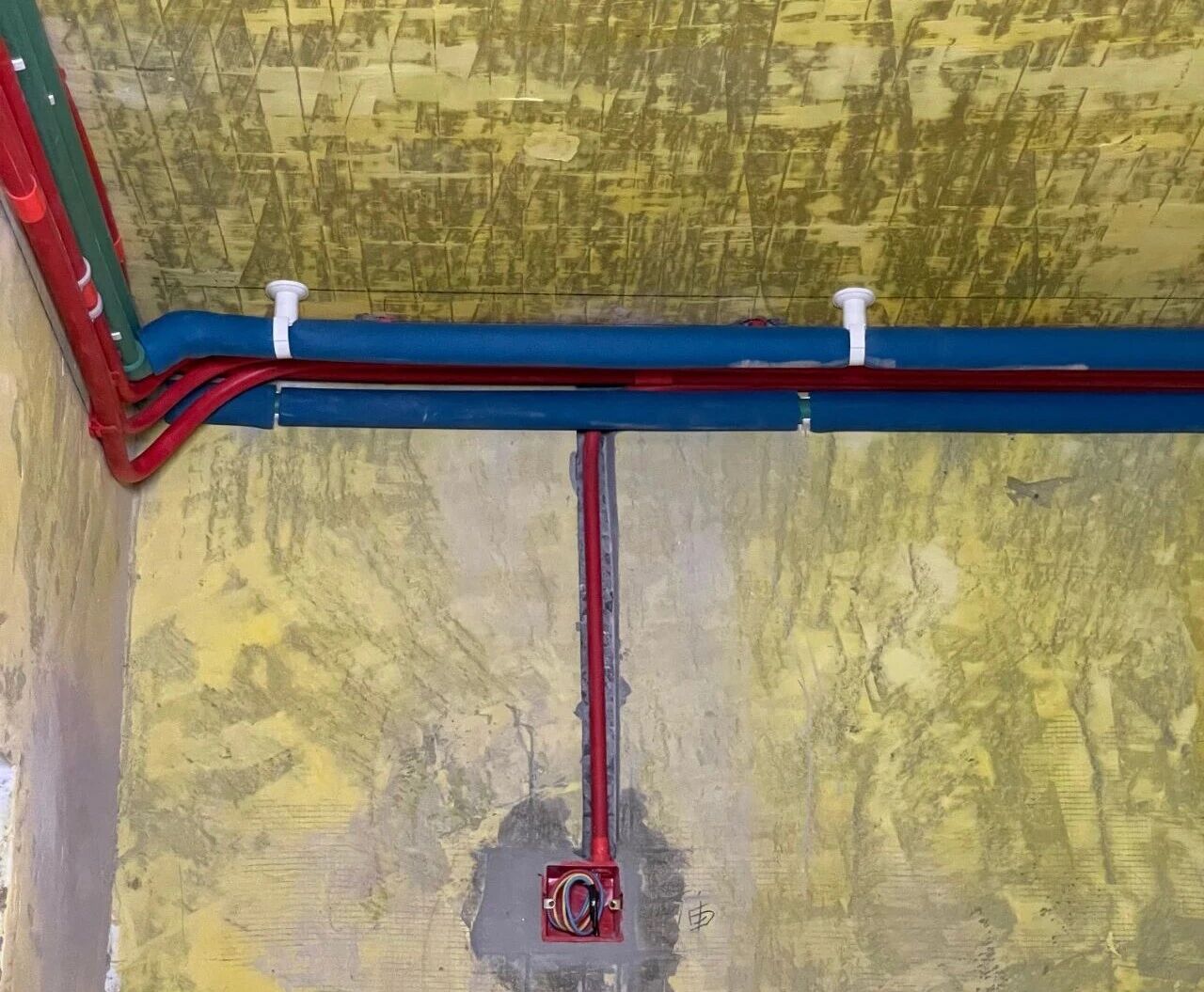 工地巡檢：雙節(jié)同慶，品質(zhì)同行，嚴(yán)把每一道工序，用心守護(hù)夢想家！