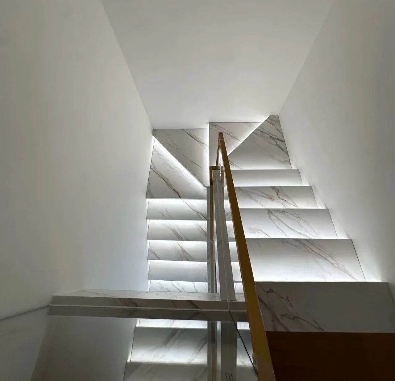 工地巡檢：雙節(jié)同慶，品質(zhì)同行，嚴(yán)把每一道工序，用心守護(hù)夢想家！