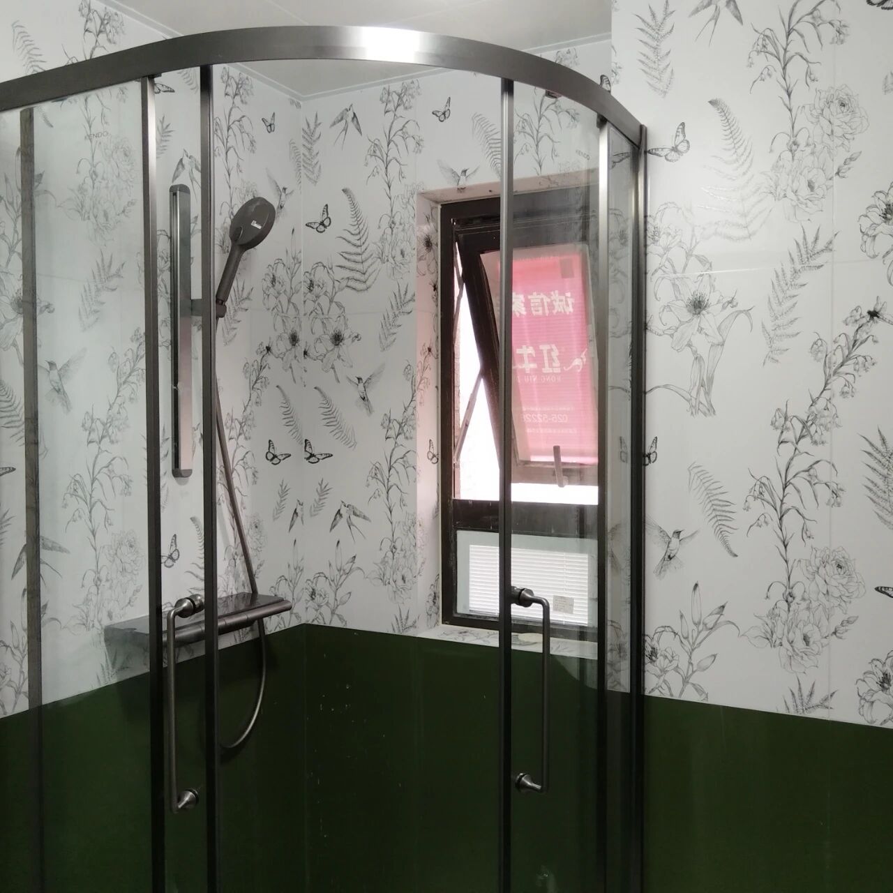 南京裝修公司紅牛裝飾工地突擊巡檢：一厘一毫堅(jiān)守品質(zhì)，一心一意守護(hù)新家！