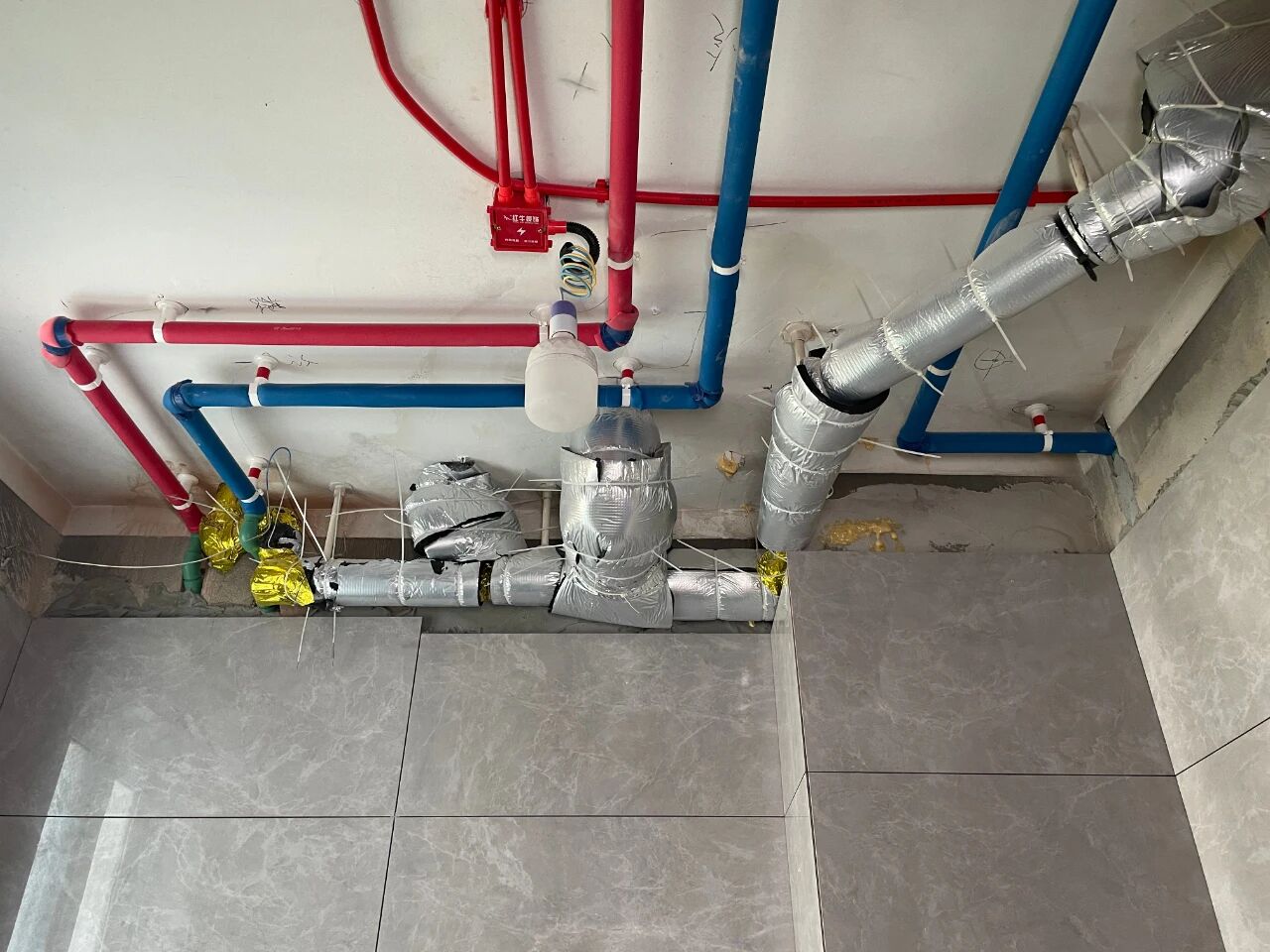 工地突擊巡檢｜嚴(yán)把每一處細(xì)節(jié)，用心守護(hù)每一份安心！